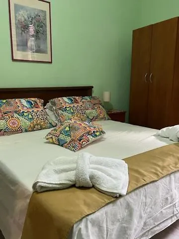 Holiday Alcantara Graniti Room Italia